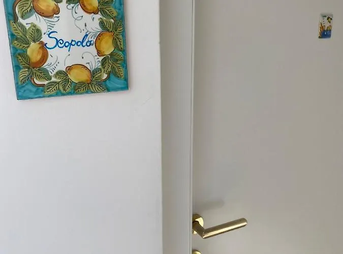 La Finestra Sui Faraglioni Capri