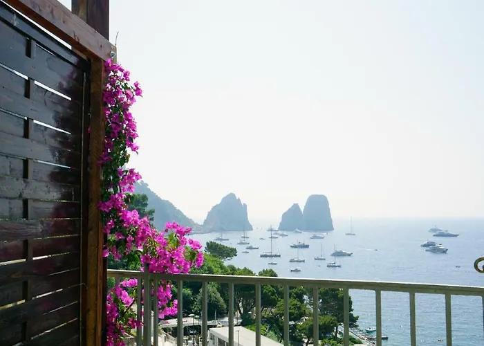 La Finestra Sui Faraglioni