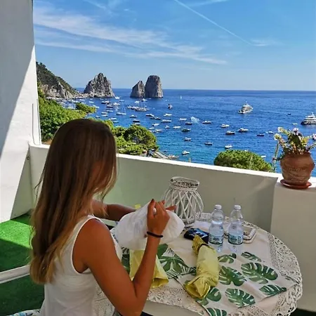 La Finestra Sui Faraglioni * Capri