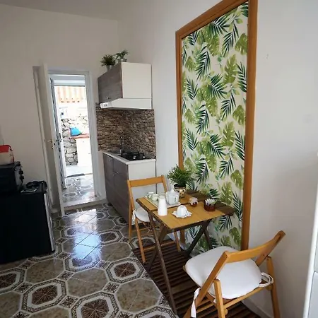 La Finestra Sui Faraglioni 아파트 *